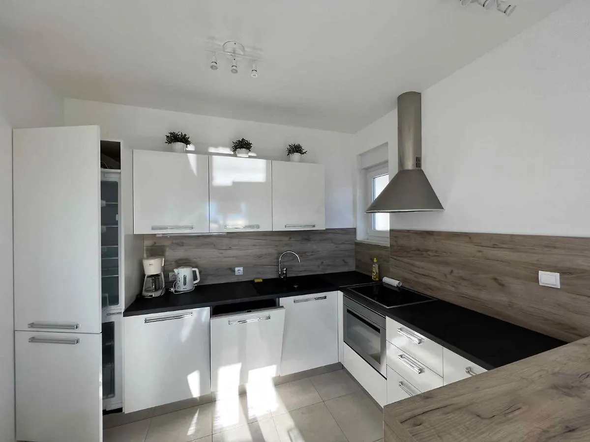 Apartment In Crikvenica 42636
